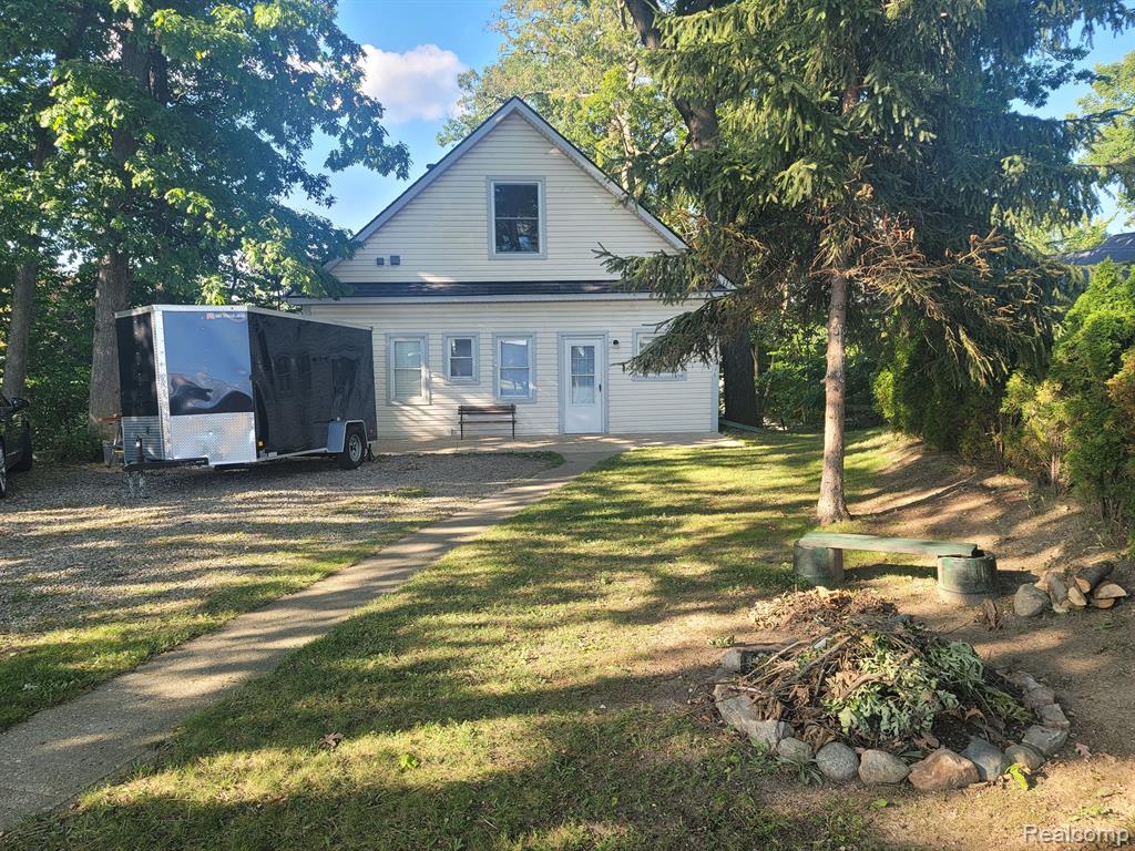 5775 East Grand River Road Howell, MI 48843 - Photo 4 of 35