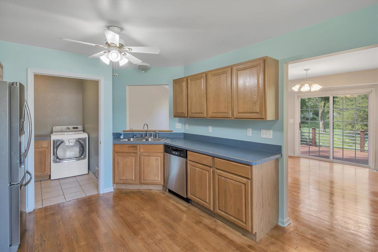1454 North Long Lake Road Fenton, MI 48430 - Photo 12 of 44