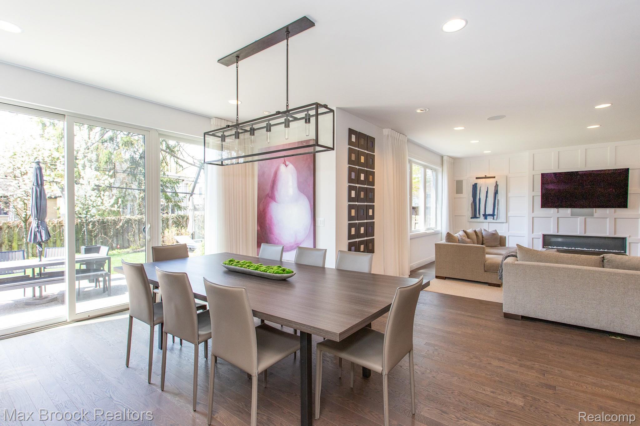 25925 York Road Royal Oak, MI 48067 - Photo 23 of 88 Dining space featuring dark wood finished floors and recessed lighting