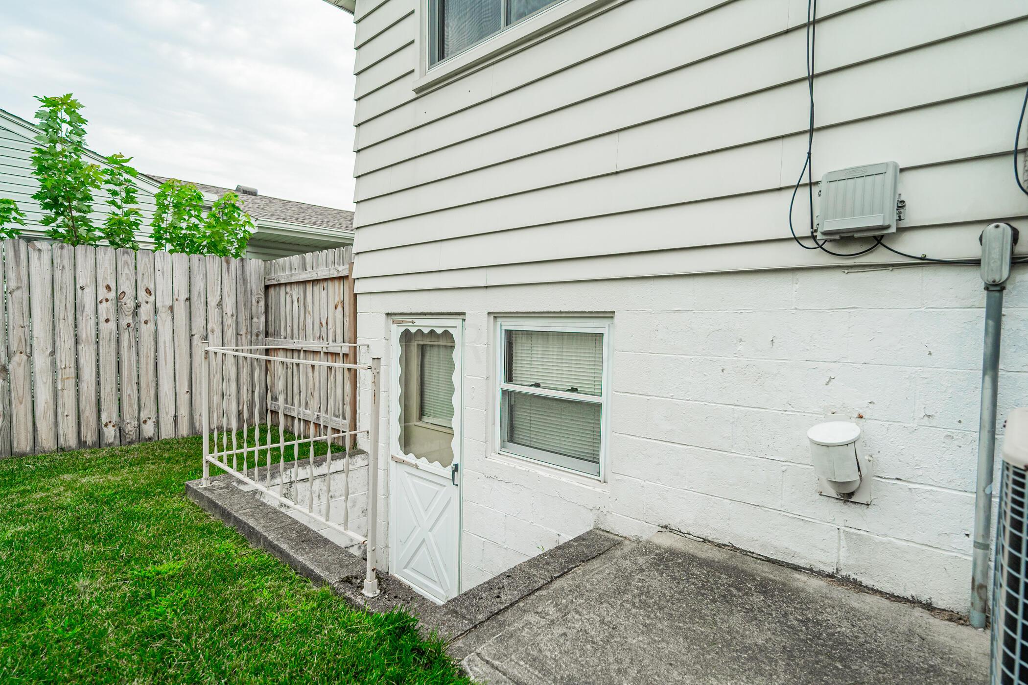 2447 Maybury Road Columbus, OH 43232 - Photo 44 of 55 2447 maybury 048