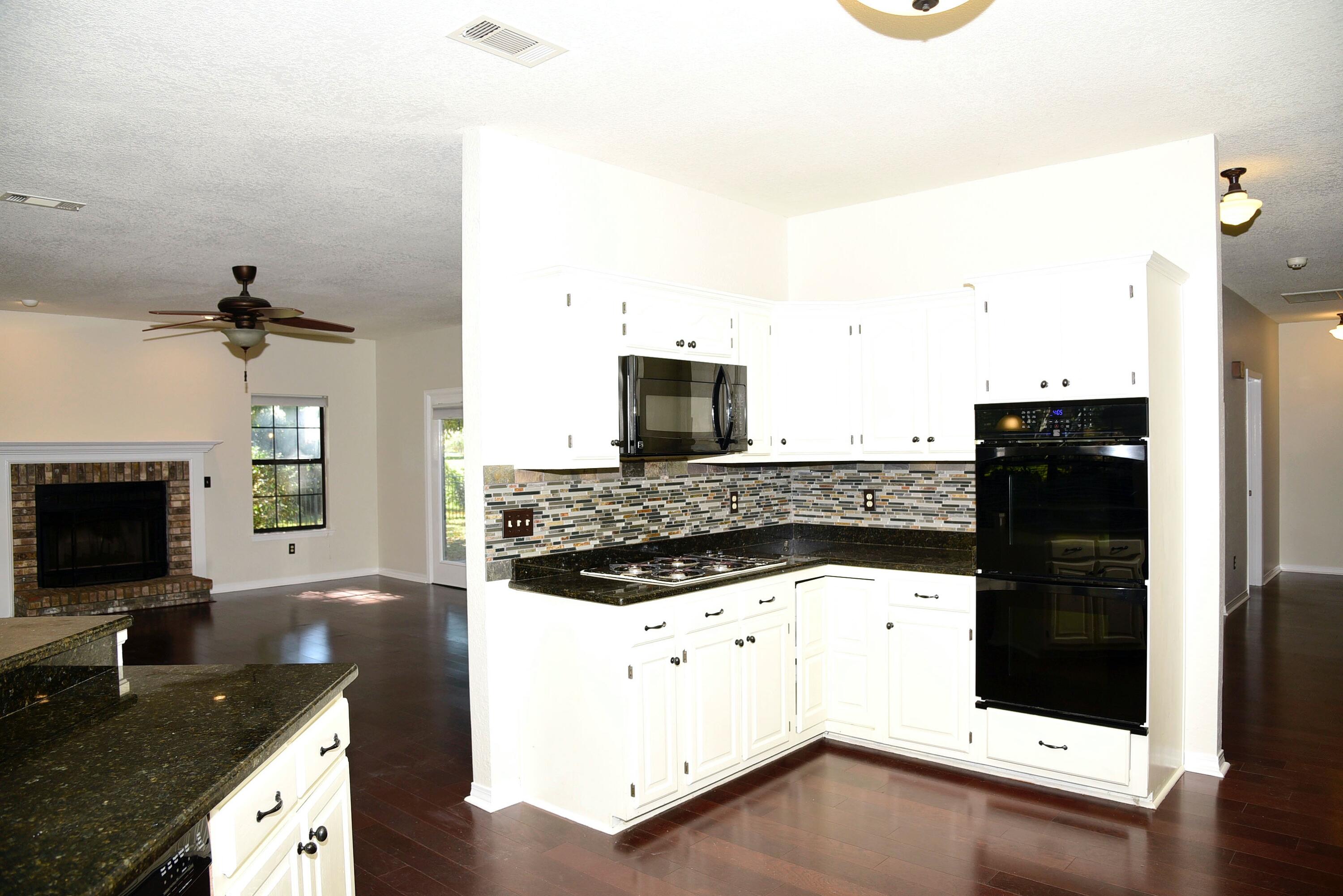 116 Baywind Drive Niceville, FL 32578 - Photo 7 of 37 original-24