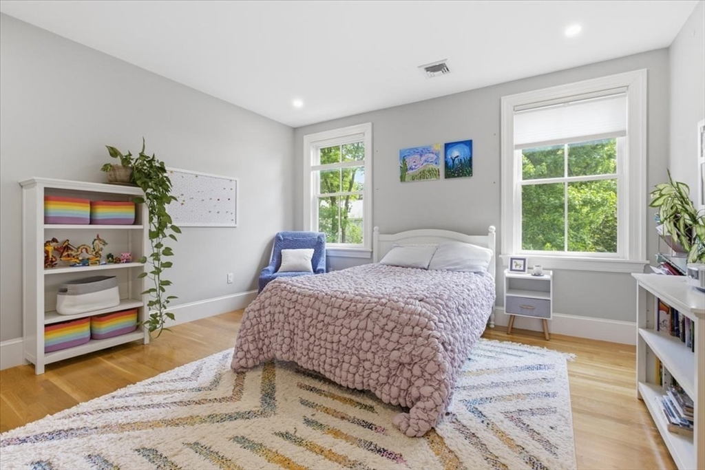 7 Locust Avenue Lexington, MA 02421 - Photo 3 of 42