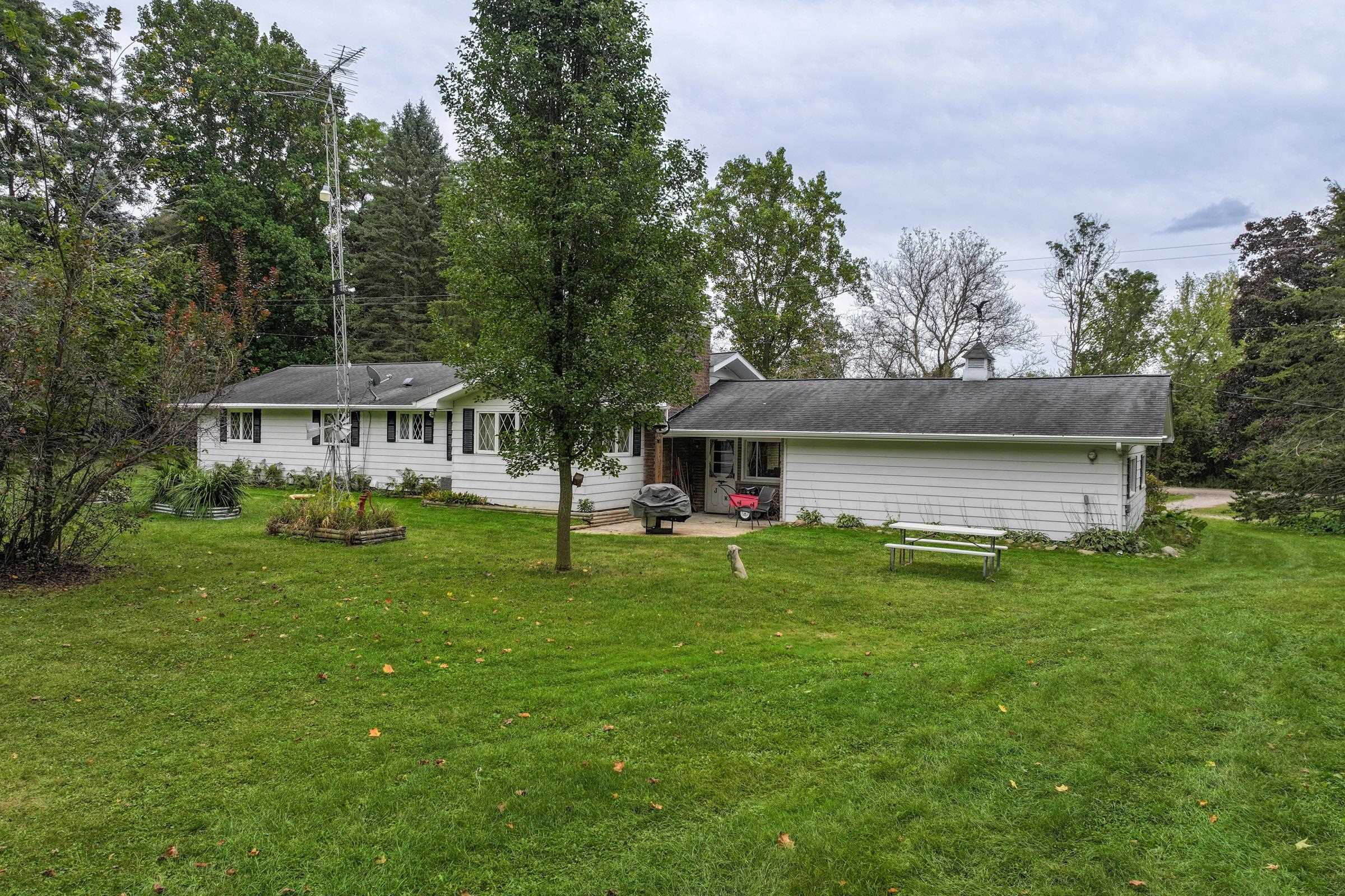 4075 East Farrand Road Clio, MI 48420 - Photo 26 of 36 50171965-633cd650-9c0e-49a5-a9a6-96b62a6727cc.JPG