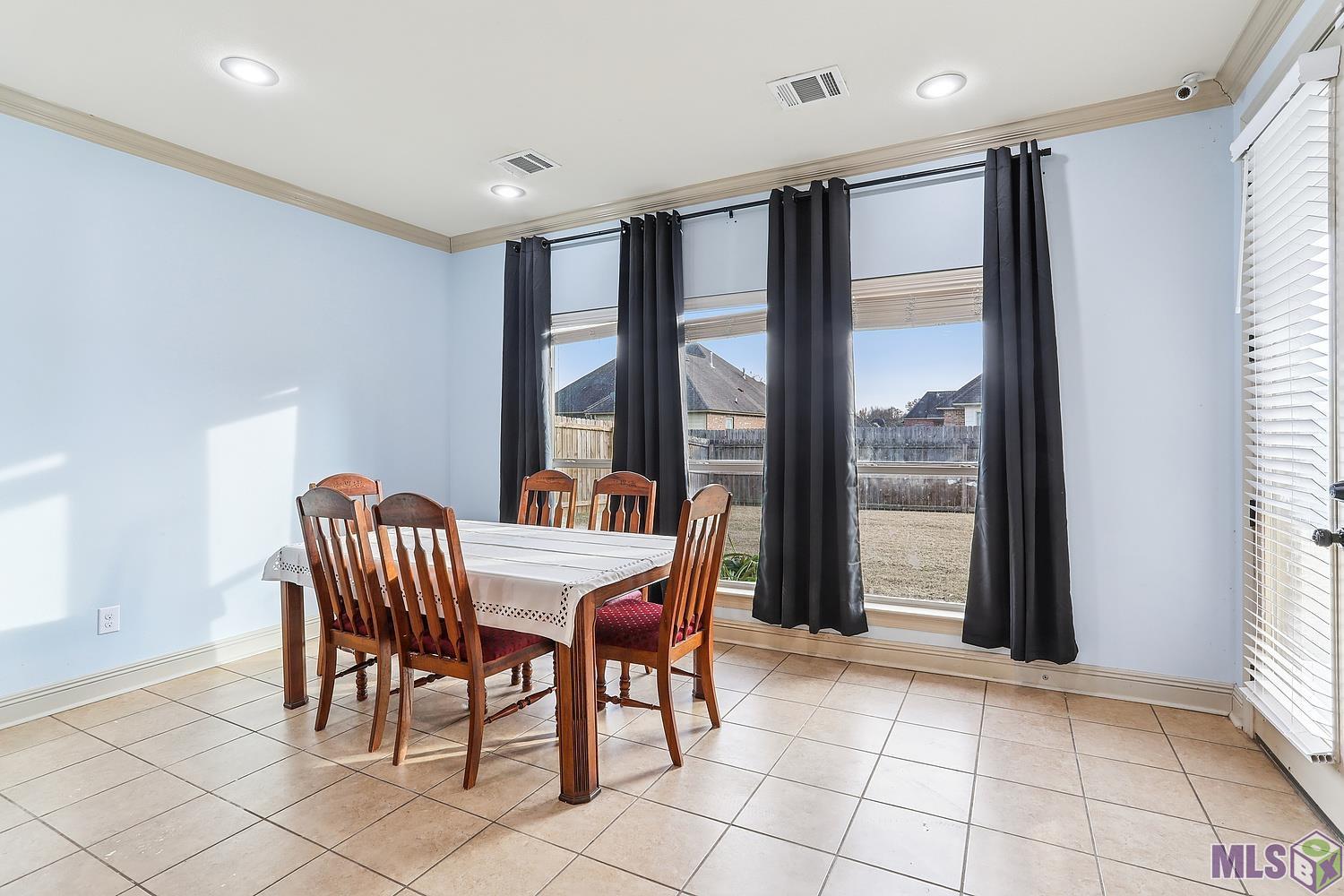 2970 Majestic Oaks Avenue Zachary, LA 70791 - Photo 6 of 18