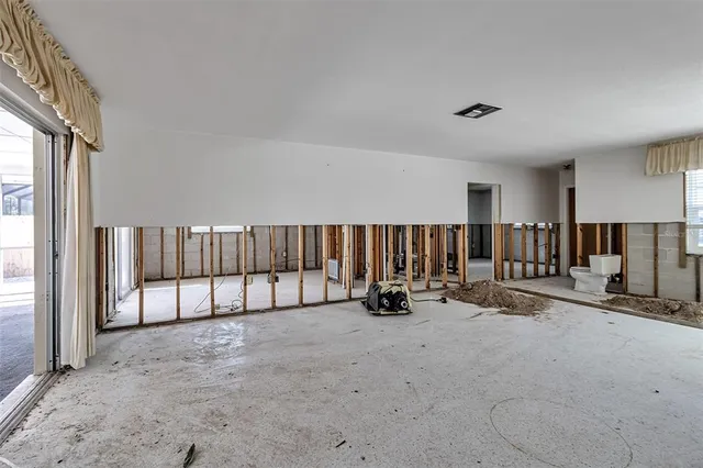 $930,000 | 315 Avenida De Paradisio, Sarasota, FL 34242