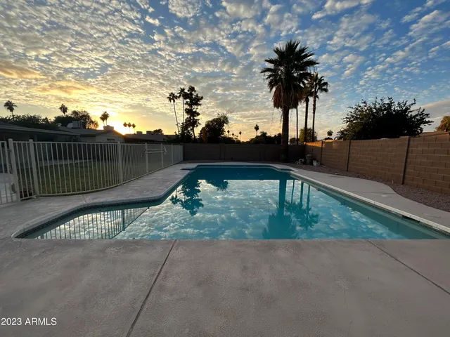 $2,200 | 2124 East Carson Drive, Tempe, AZ 85282