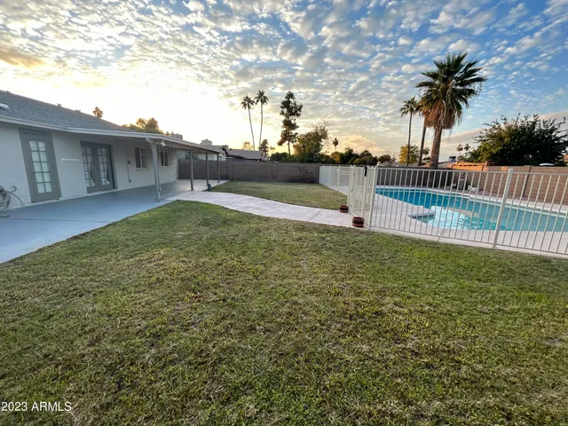 $2,200 | 2124 East Carson Drive, Tempe, AZ 85282