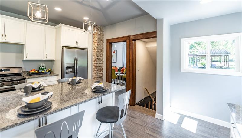 6075 Valencia Road Valencia, PA 16059 - Photo 5 of 22 Gallery Image 5