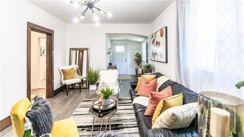 6075 Valencia Road Valencia, PA 16059 - Photo 6 of 22 Gallery Image 6