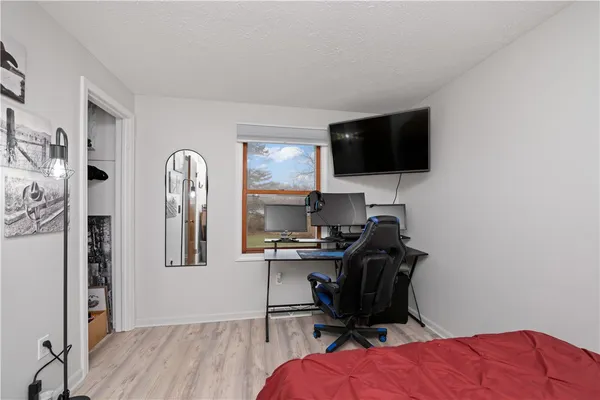 $159,900 | 71 Old Pine Lane, Greece, NY 14615