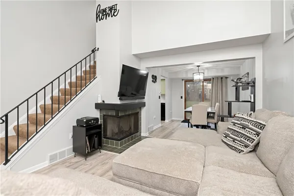 $159,900 | 71 Old Pine Lane, Greece, NY 14615