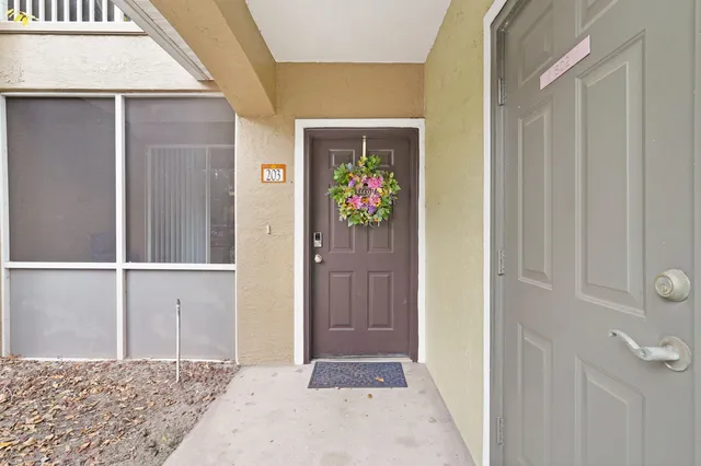 $183,500 | 10075 Gate Parkway, Unit 203, Jacksonville, FL 32246