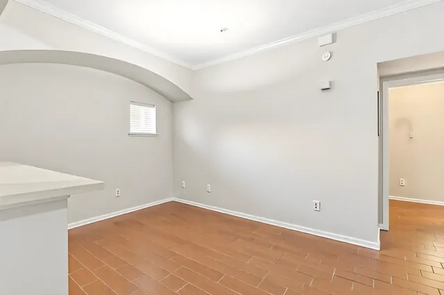 $183,500 | 10075 Gate Parkway, Unit 203, Jacksonville, FL 32246