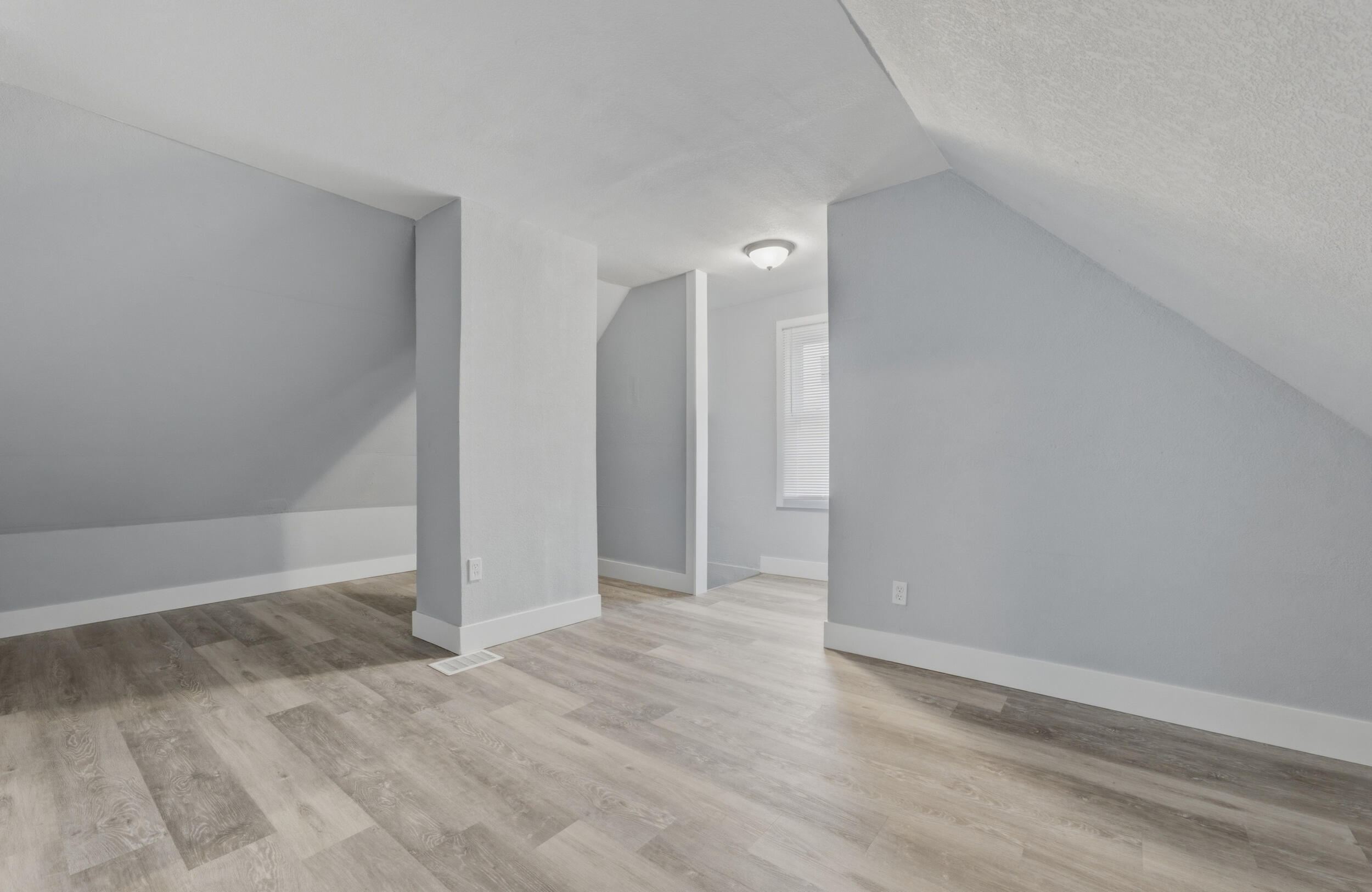 926 South 35th Street Milwaukee, WI 53215 - Photo 16 of 23 926 S 35th St