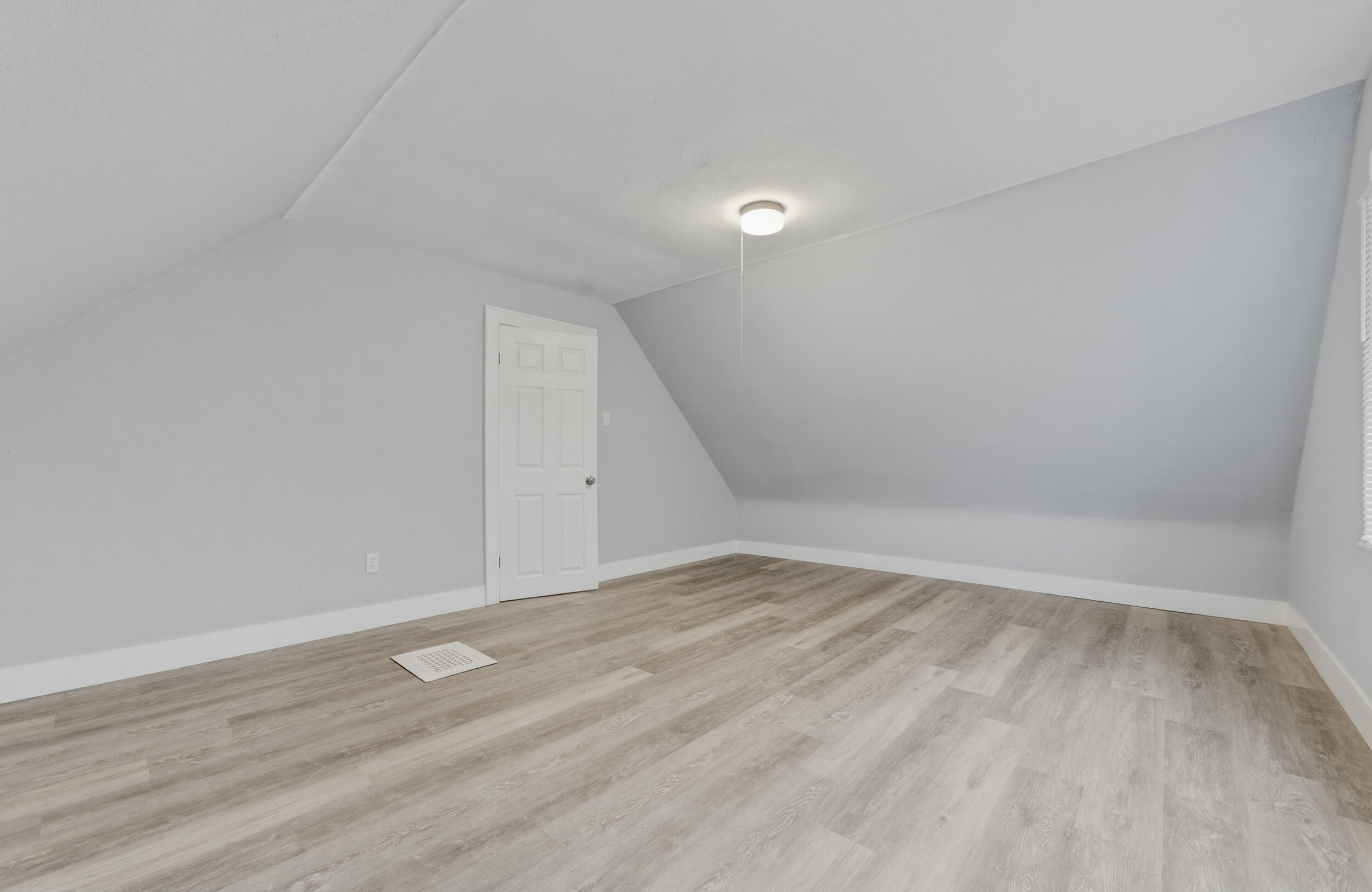 926 South 35th Street Milwaukee, WI 53215 - Photo 18 of 23 926 S 35th St
