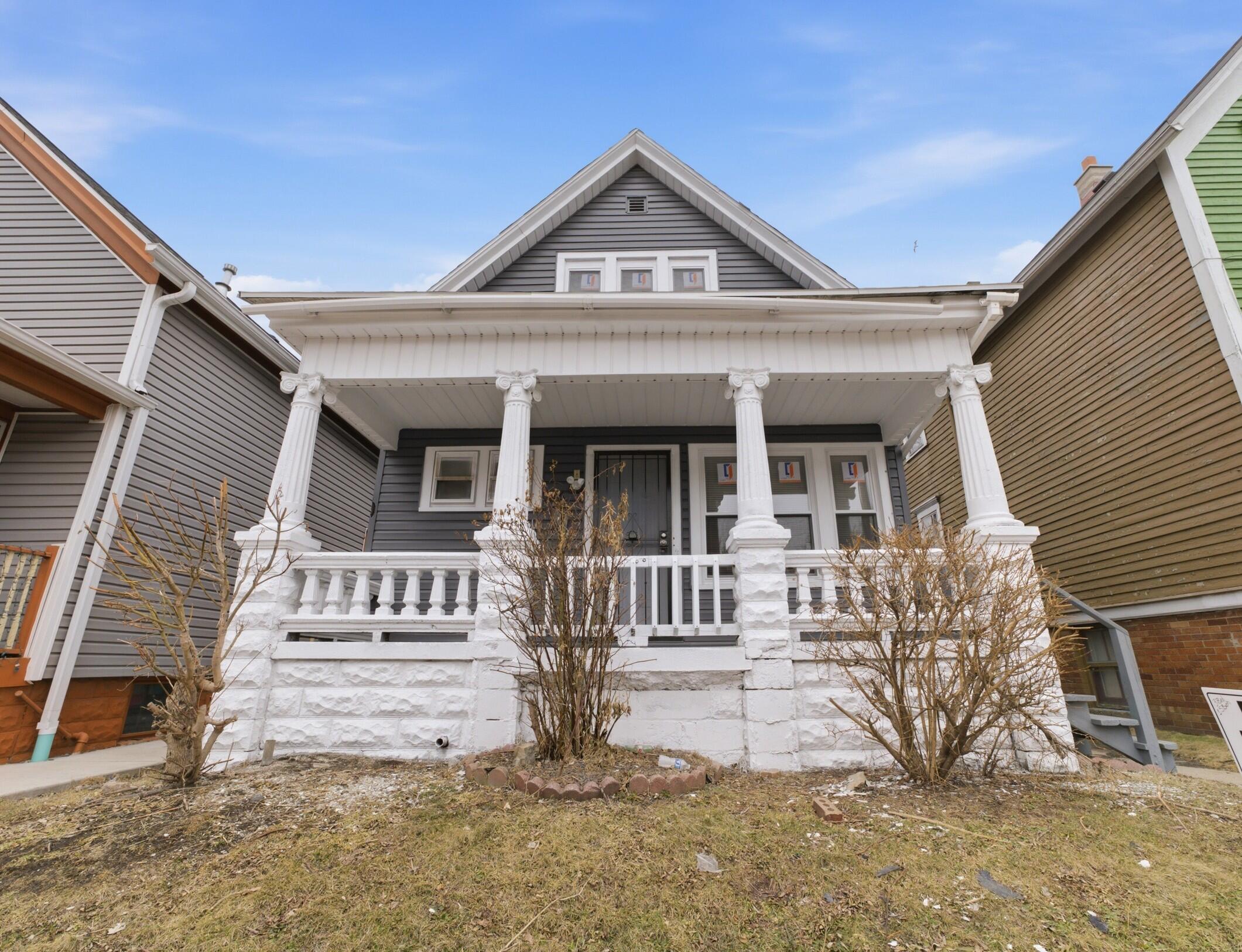 926 South 35th Street Milwaukee, WI 53215 - Photo 2 of 23 926 S 35th St