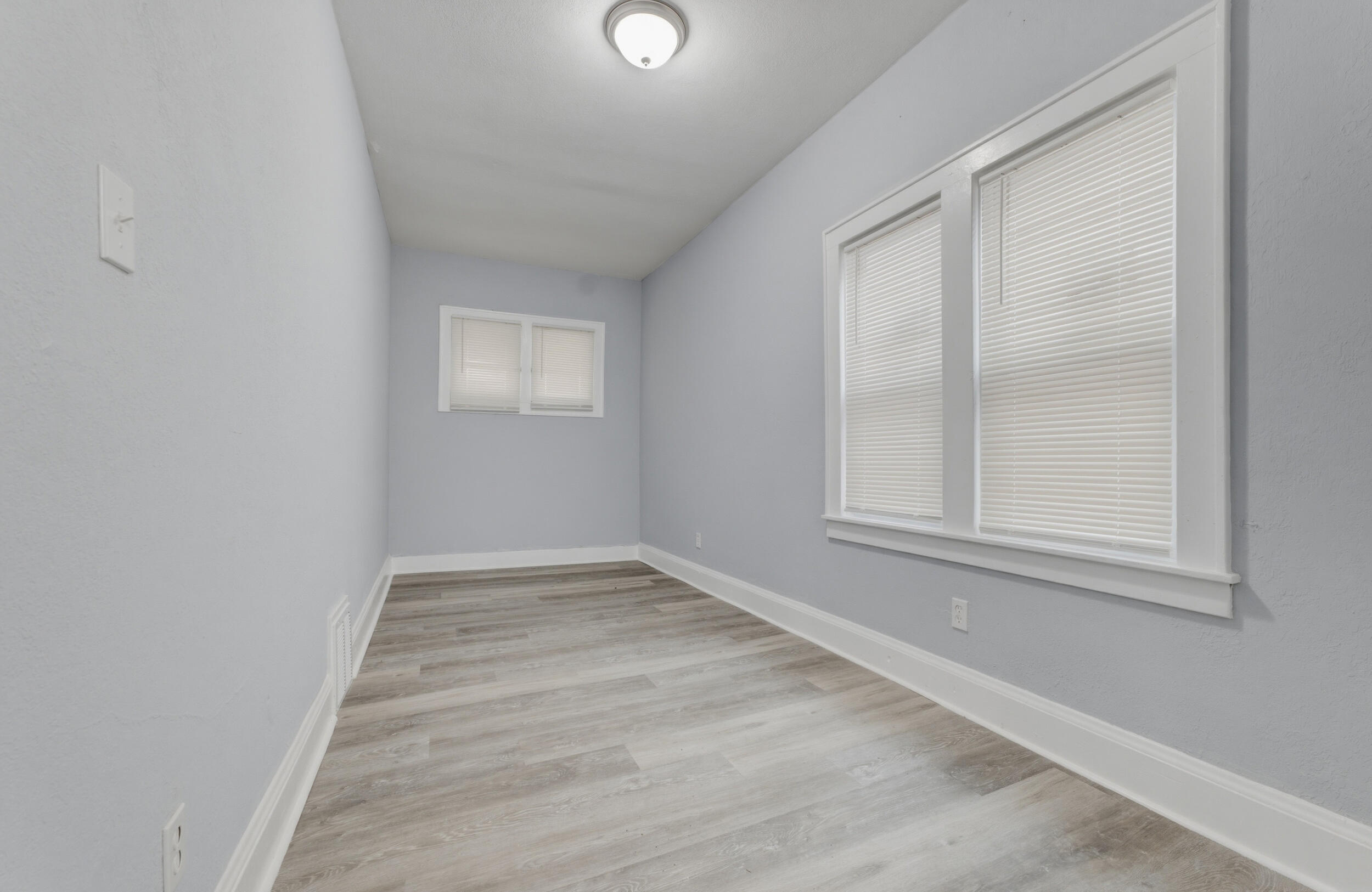 926 South 35th Street Milwaukee, WI 53215 - Photo 10 of 23 926 S 35th St