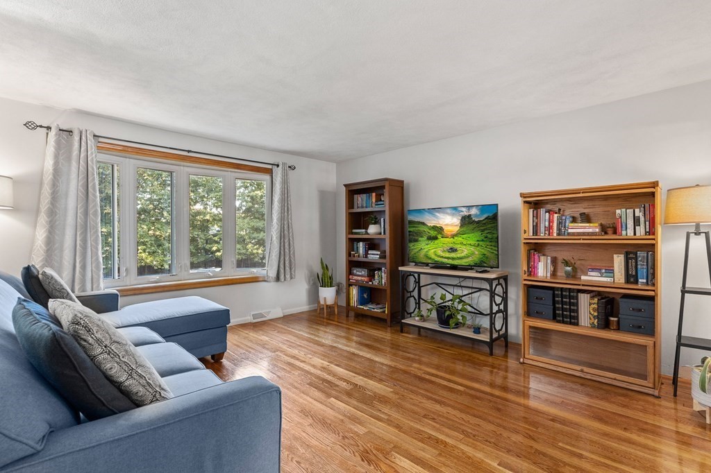 17 William Road Billerica, MA 01821 - Photo 17 of 41 Gallery Image 17