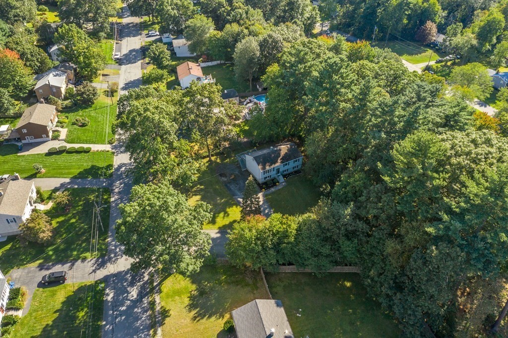 17 William Road Billerica, MA 01821 - Photo 3 of 41 Gallery Image 3