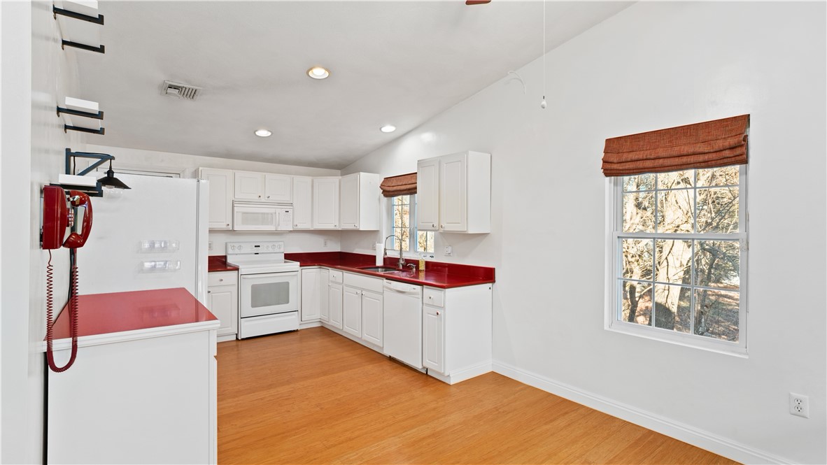 11 College Hill Road, Unit 4A Warwick, RI 02886 - Photo 14 of 50