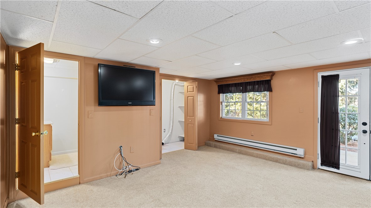 11 College Hill Road, Unit 4A Warwick, RI 02886 - Photo 19 of 50