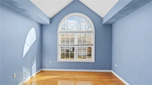 $474,900 | 11 College Hill Road, Unit 4A, Warwick, RI 02886