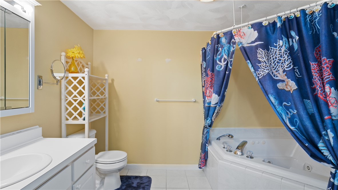 11 College Hill Road, Unit 4A Warwick, RI 02886 - Photo 30 of 50