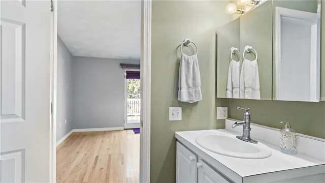 $474,900 | 11 College Hill Road, Unit 4A, Warwick, RI 02886