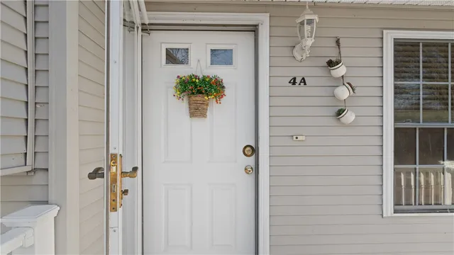 $474,900 | 11 College Hill Road, Unit 4A, Warwick, RI 02886