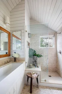 $7,150,000 | 10 Bluff Point Lane, Sag Harbor, NY 11963