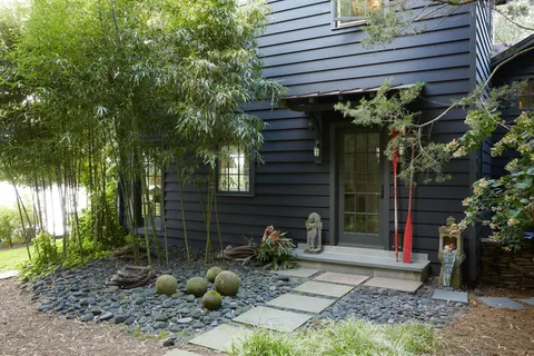 $7,150,000 | 10 Bluff Point Lane, Sag Harbor, NY 11963
