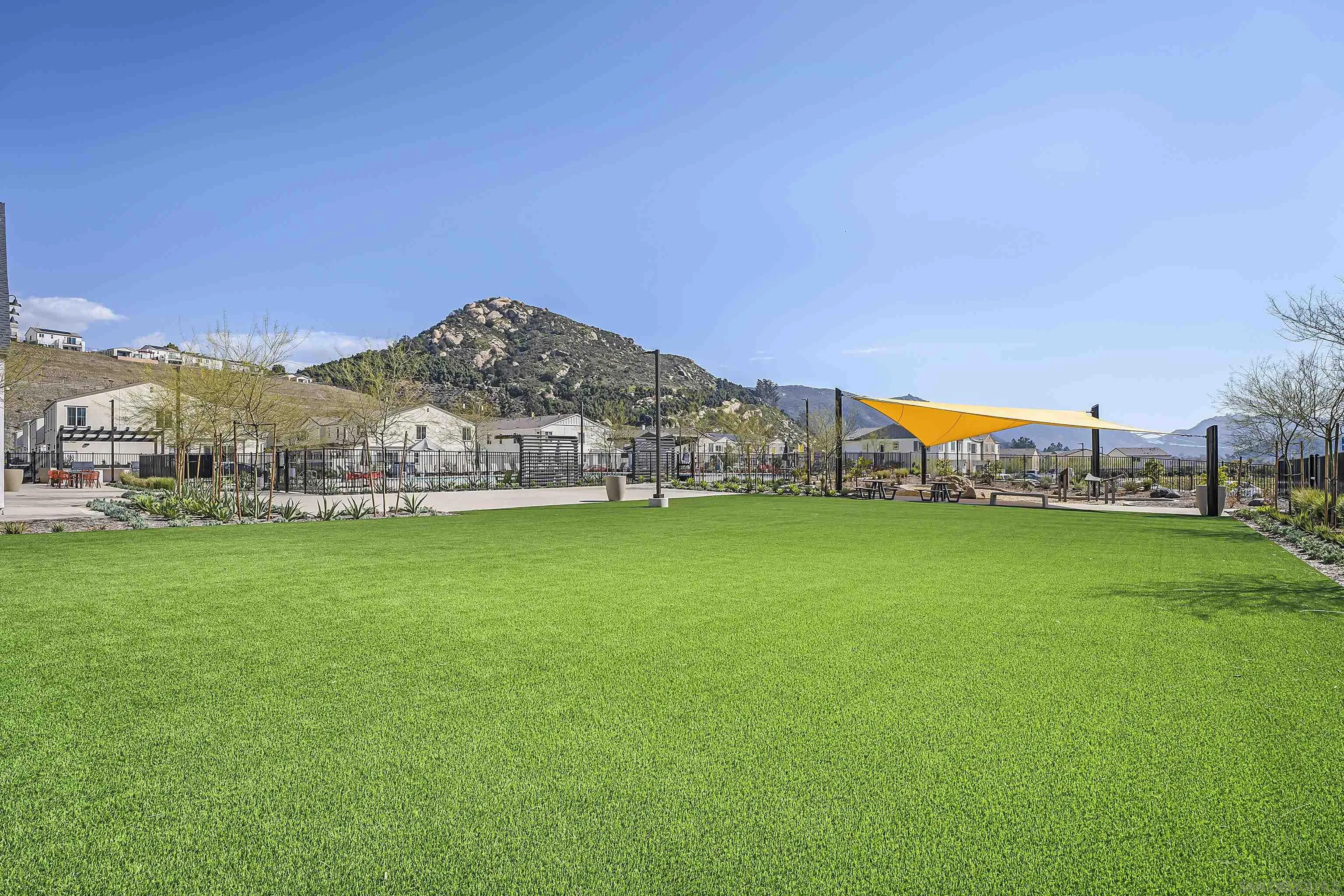 223 Foliage Place Fallbrook, CA 92028 - Photo 29 of 46