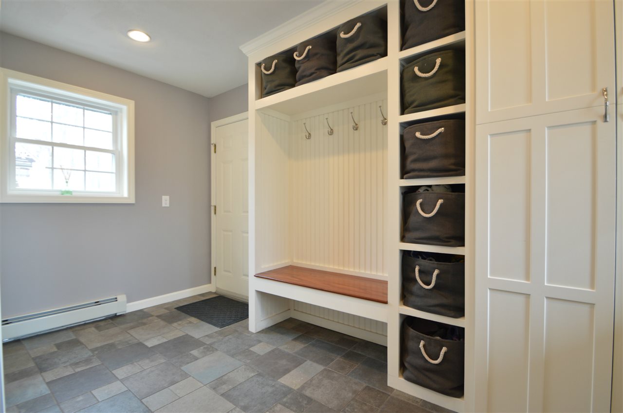 22 Norwood Road Salem, NH 03079 - Photo 6 of 40
