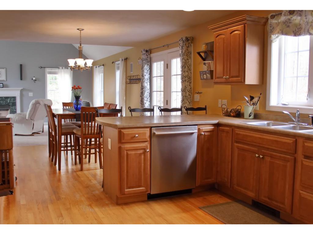 163 Oak Hill Road Barrington, NH 03825 - Photo 5 of 33 Gallery Image 5