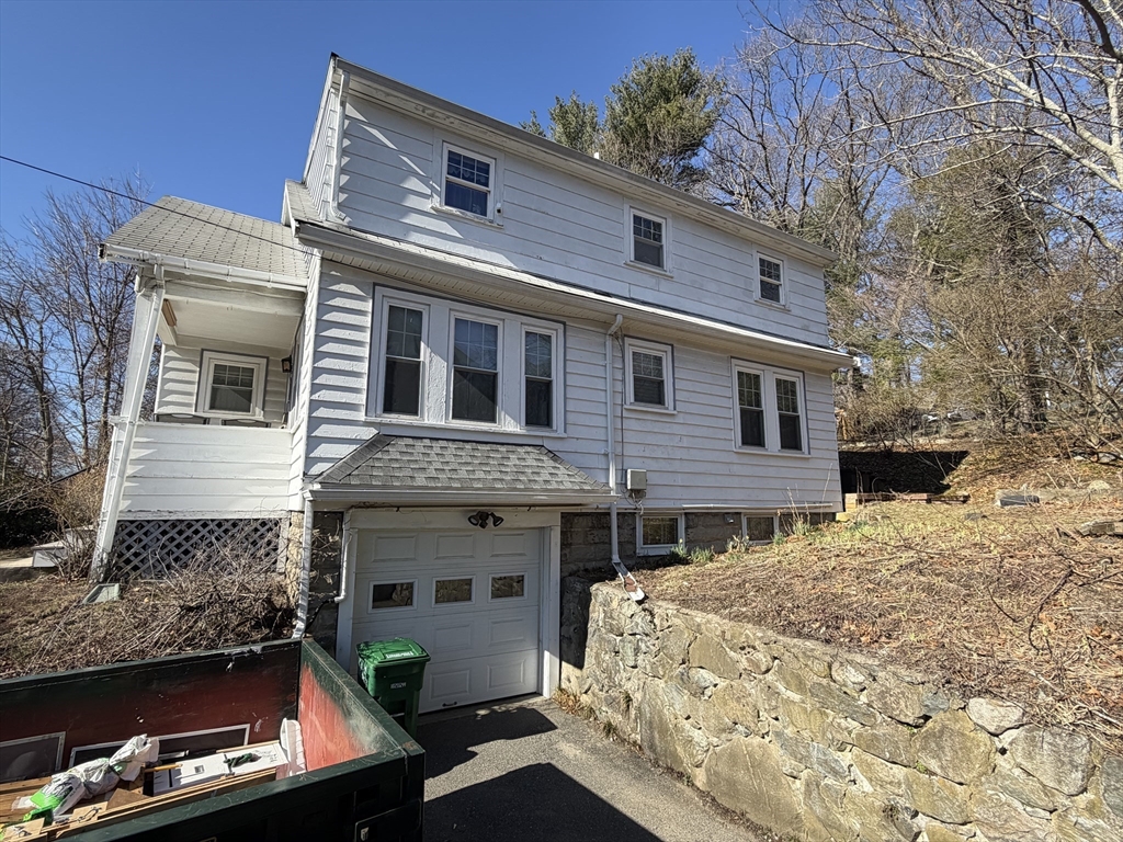 319 West Street Reading, MA 01867 - Photo 4 of 15