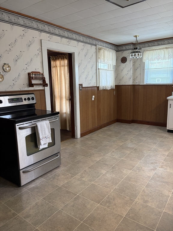 319 West Street Reading, MA 01867 - Photo 7 of 15