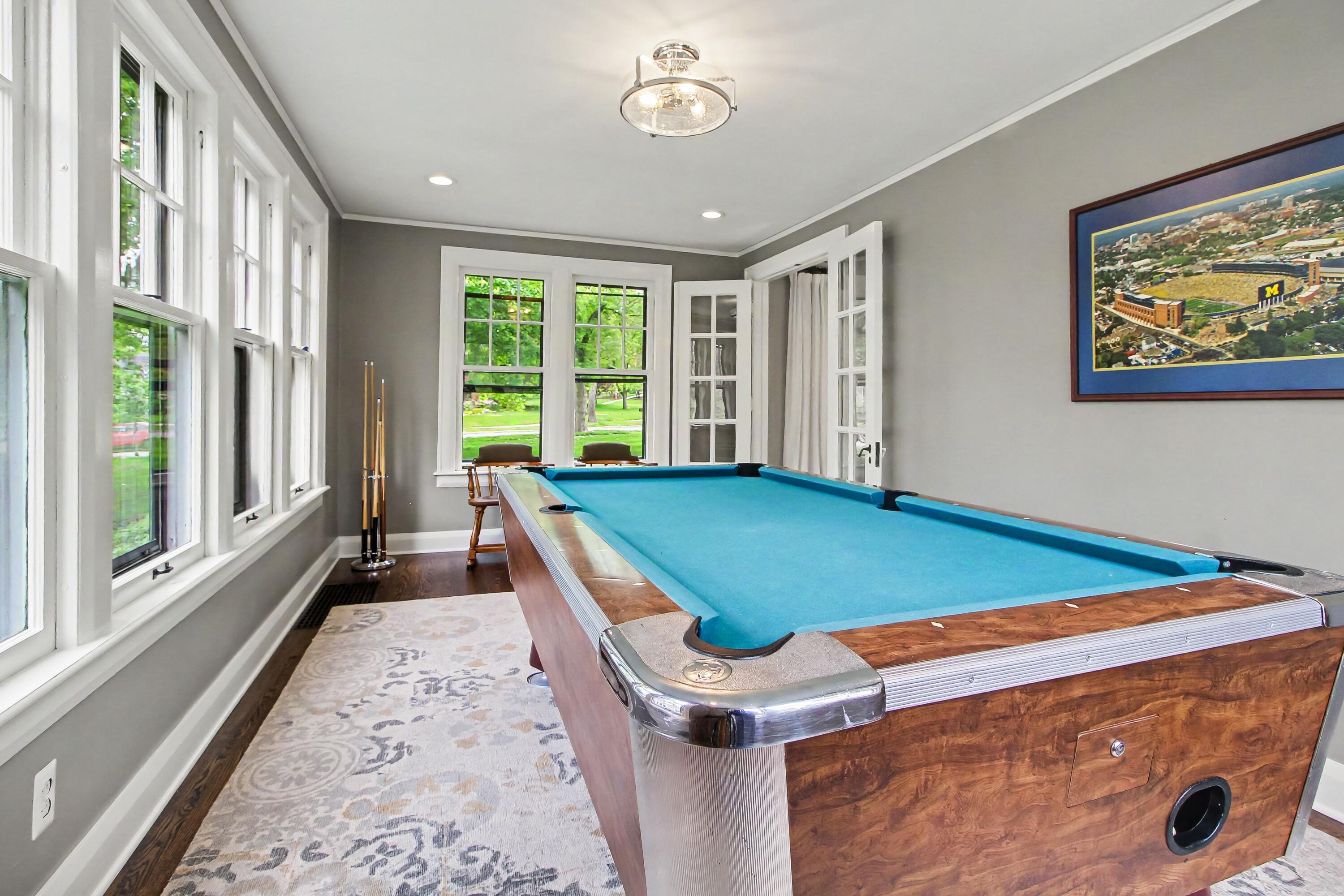 2105 Devonshire Road Ann Arbor, MI 48104 - Photo 16 of 86 050_file_8253