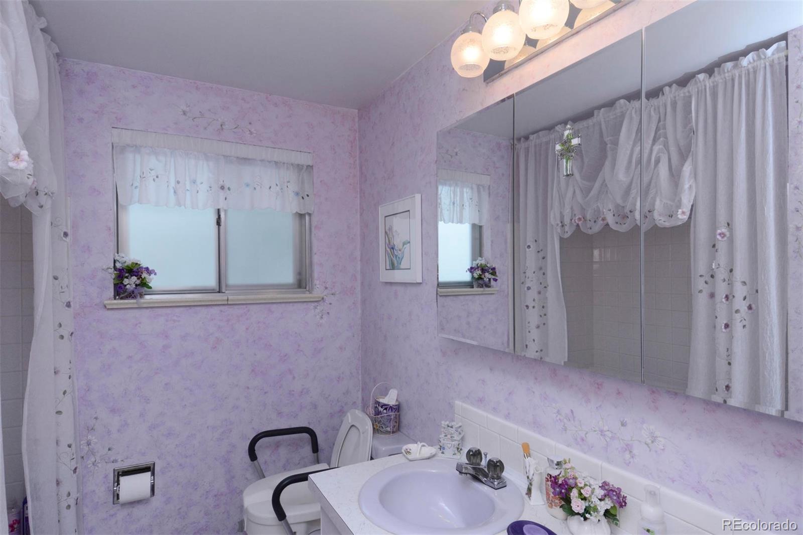 4382 West Rice Place Denver, CO 80236 - Photo 11 of 25 Gallery Image 11
