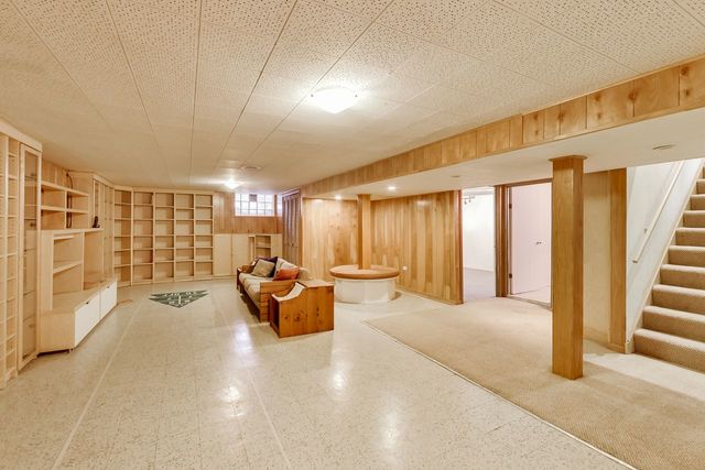 36 South Cowley Road Riverside, IL 60546 - Photo 29 of 42 a lobby with furniture and floor to ceiling window