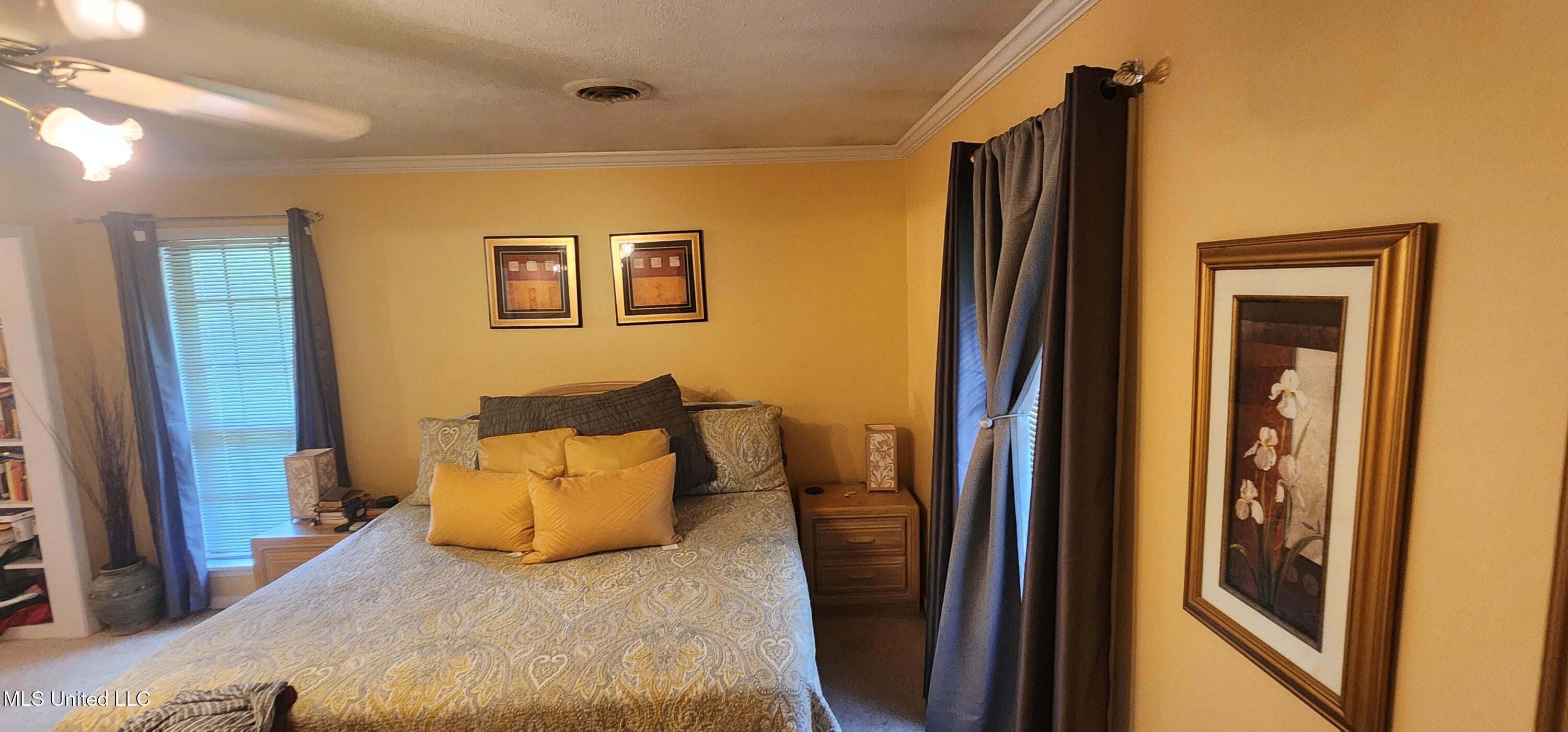 32 Raintree Place Jackson, MS 39211 - Photo 8 of 10 Bedroom