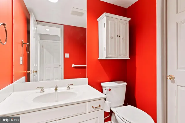 $359,900 | 48 Devonshire Square, Mechanicsburg, PA 17050