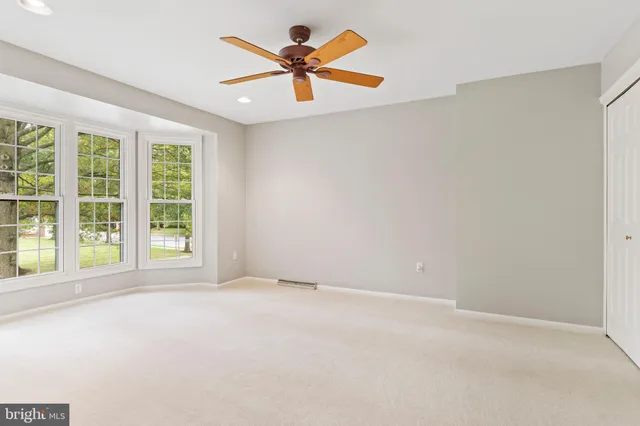 $359,900 | 48 Devonshire Square, Mechanicsburg, PA 17050