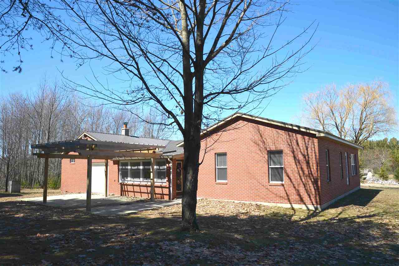 5641 Moore Road Williamsburg, MI 49690 - Photo 3 of 24 1878246-2.JPG