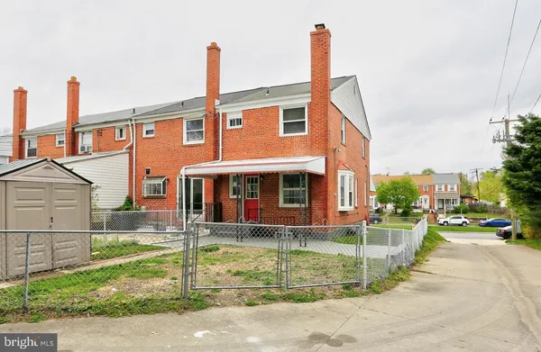 $2,250 | 1115 North Marlyn Avenue, Essex, MD 21221