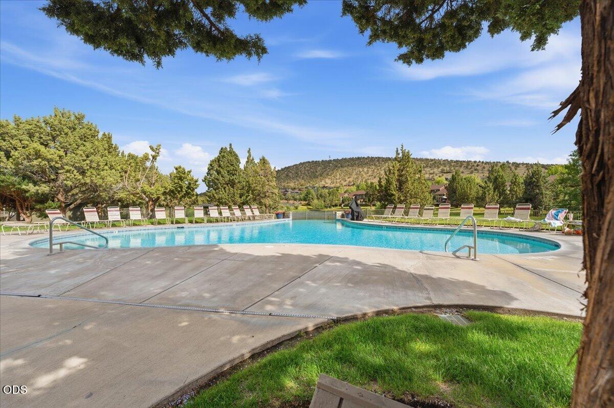1354 Highland View Loop Redmond, OR 97756 - Photo 46 of 46