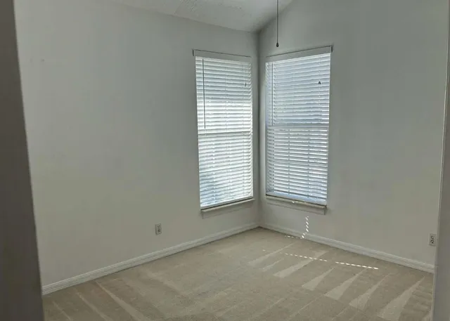 $1,900 | 1930 Westminster Circle, Unit 112, Vero Beach, FL 32966