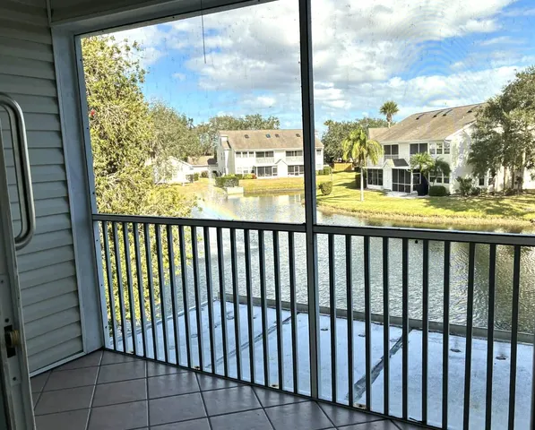 $1,900 | 1930 Westminster Circle, Unit 112, Vero Beach, FL 32966
