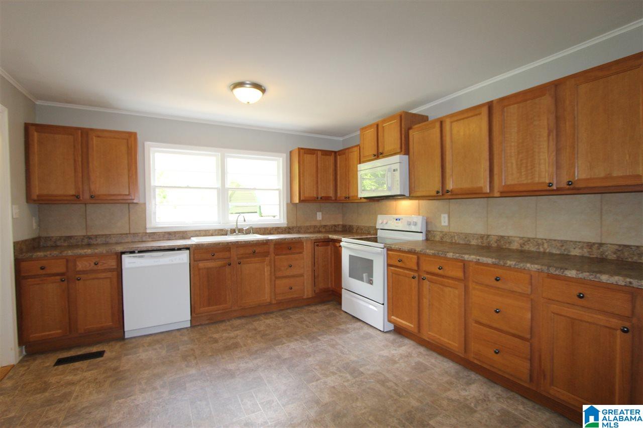 403 Main Street Weaver, AL 36277 - Photo 4 of 43