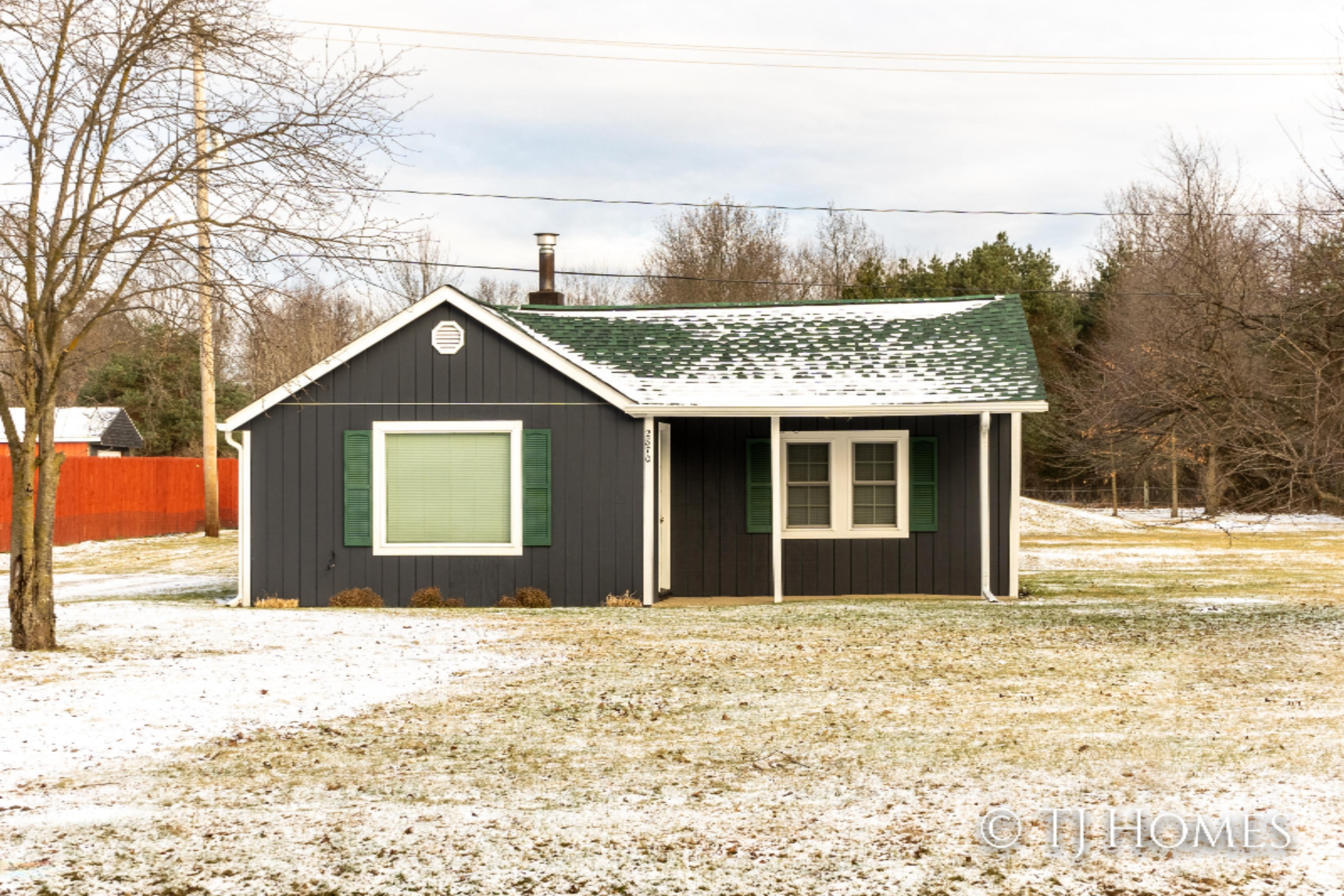 2870 East Ellis Road Muskegon, MI 49444 - Photo 1 of 20 2870 E Ellis Road Muskegon, MI -17