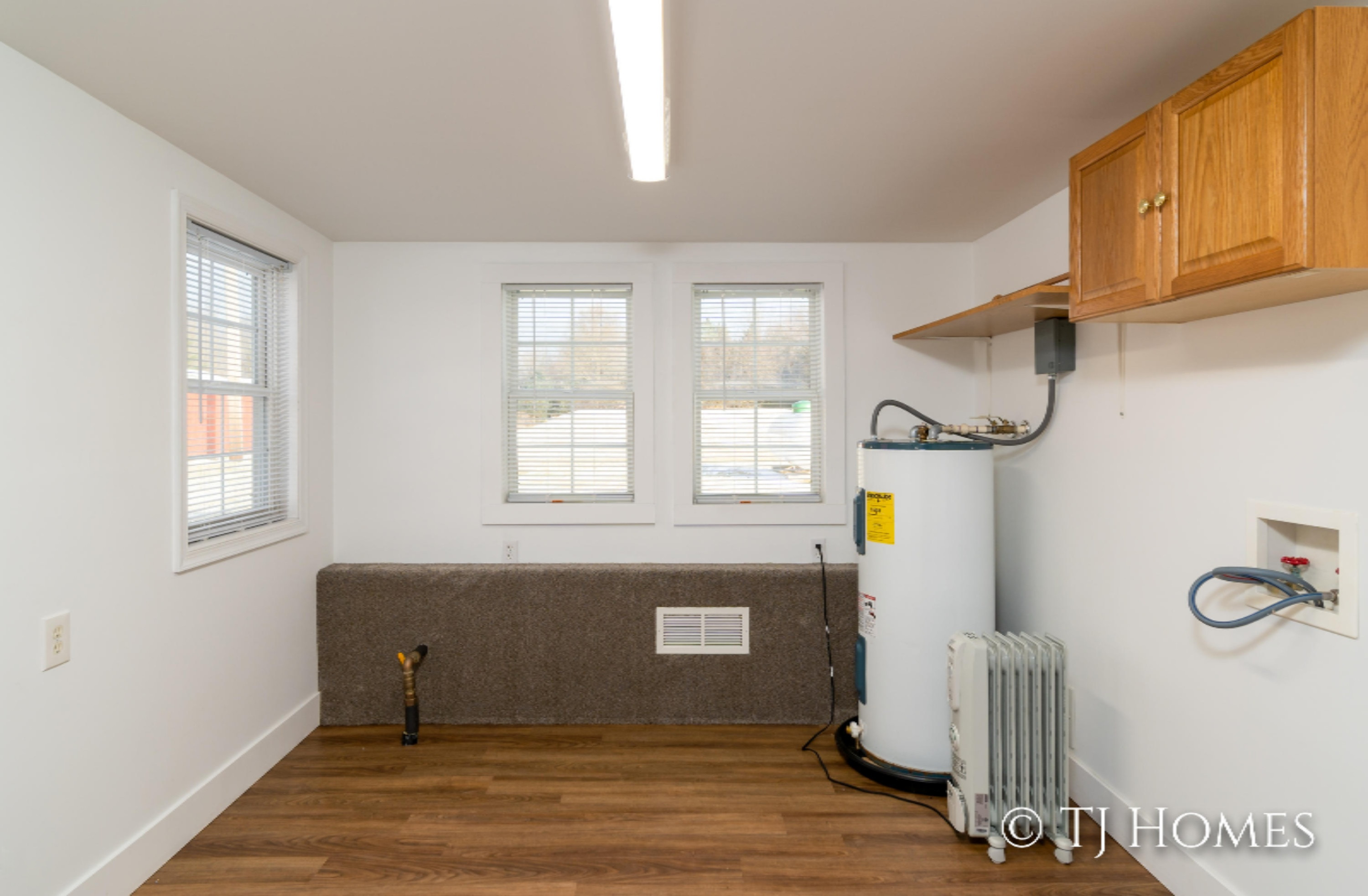 2870 East Ellis Road Muskegon, MI 49444 - Photo 14 of 20 2870 E Ellis Road Muskegon, MI -14
